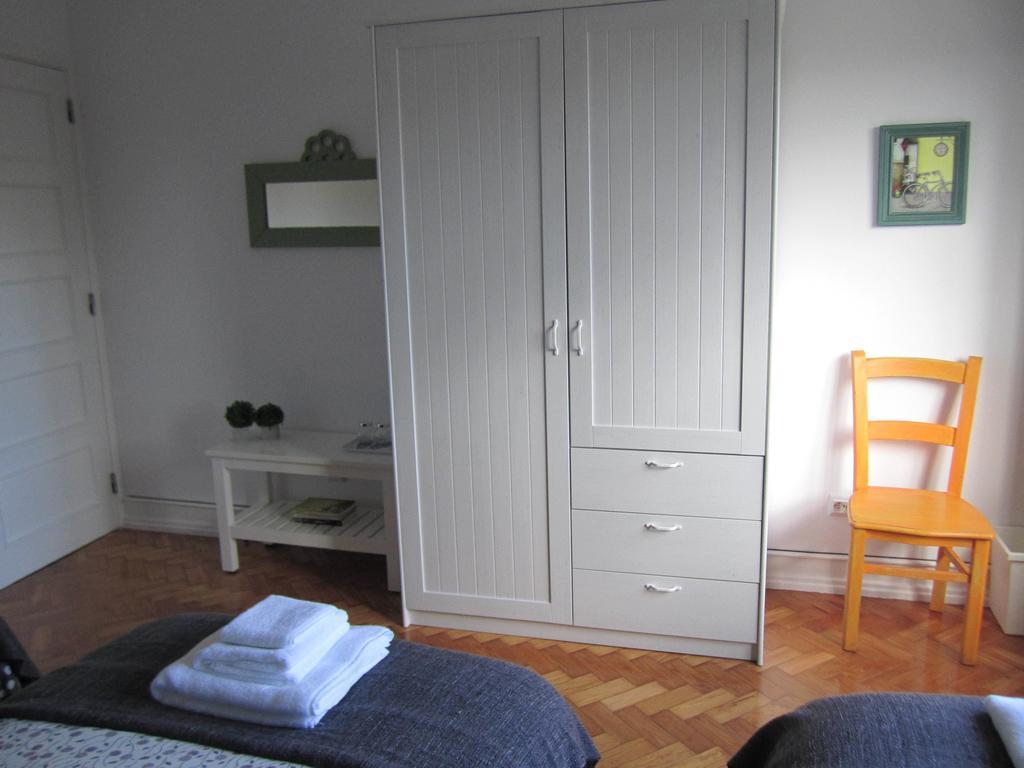 Alvalade II Airport Guest House Lisboa Δωμάτιο φωτογραφία
